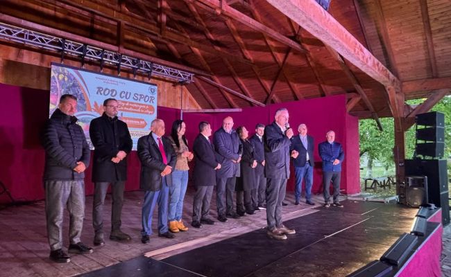 Ministrul Agriculturii, Florin Barbu, la Târgul „ROD CU SPOR” de la Golești, Argeș!