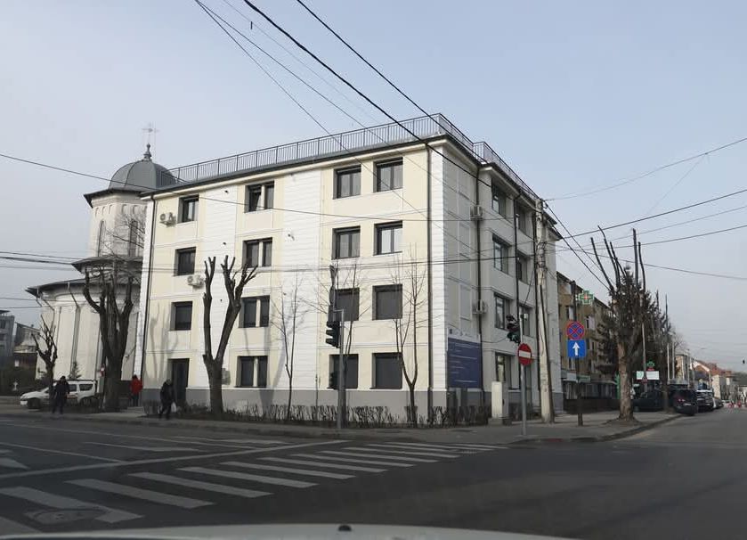 A avut loc recepția lucrărilor de reabilitare energetică la blocul 1 IRTA