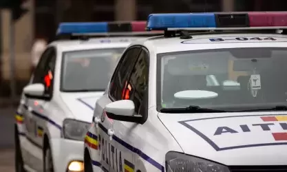 ACUM! Elev ATACAT cu o MACETĂ la un LICEU din Pitești!