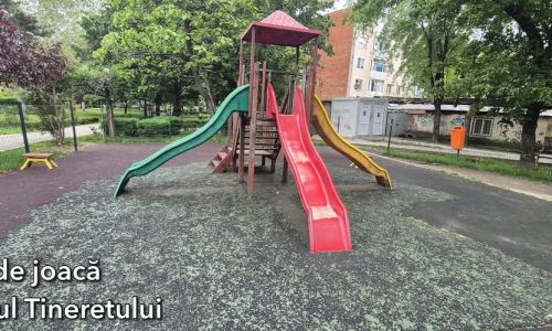 Cinci locuri de joacă din Pitești vor fi MODERNIZATE