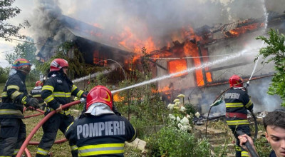 ACUM! ARDE o casă în Argeș!