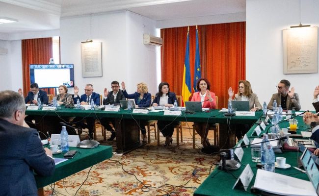 Au început dezbaterile pe proiectul Legii Învăţământului