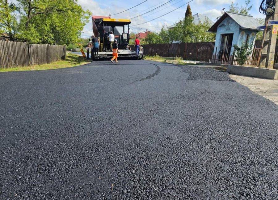 Drum asfaltat în comuna Budeasa!