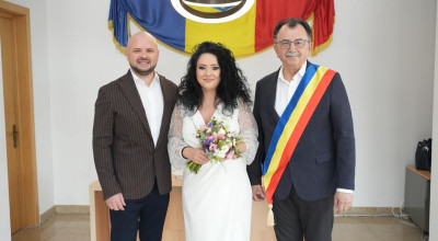 Moment special pentru primarul Aurel Costache! A oficiat prima cununie civilă!