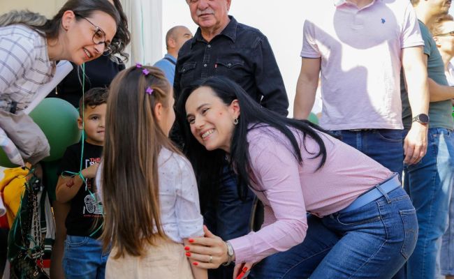 Simona Bucura Oprescu: "Susținerea Dacia și a industriei auto din România este una dintre prioritățile mandatului meu!"