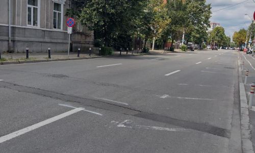 Lucrări de frezare și asfaltare pe Bulevardul Republicii