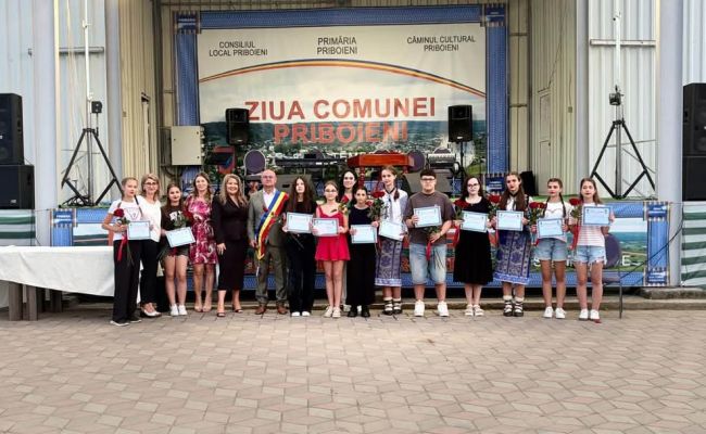 Momente de sărbătoare la Priboieni și Lunca Corbului!