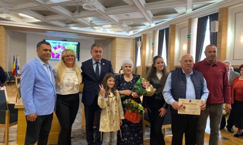 Peste 80 de cupluri piteștene, premiate de municipalitate!