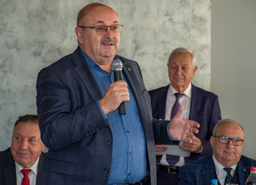 Președintele Ion Mînzînă a participat la ședința Asociației Comunelor din România, filiala Argeș