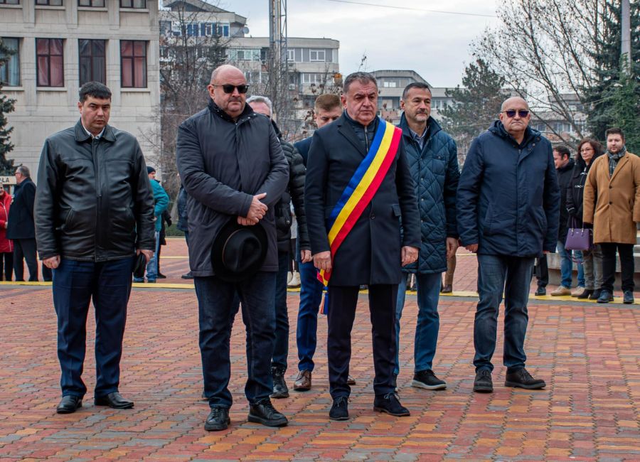 În Piteşti au fost marcaţi 34 de ani de la Revoluţie