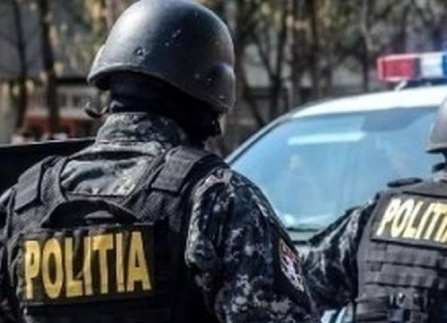 PERCHEZIŢII în Argeş! Persoane bănuite de delapidare şi înşelăciune