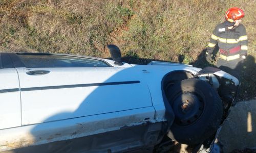 Accident în Argeș! Intervine DESCARCERAREA