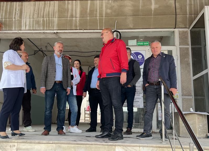 Ion Mînzînă a verificat stadiul lucrărilor la proiectele derulate la Spitalul de Pediatrie