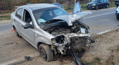ACUM! Accident în Argeș! A ajuns cu mașina într-un stâlp