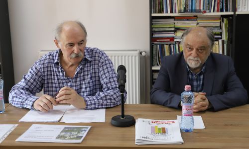 Laureaţii Concursului Naţional de poezie de dragoste 'Leoaică tânără, iubirea'