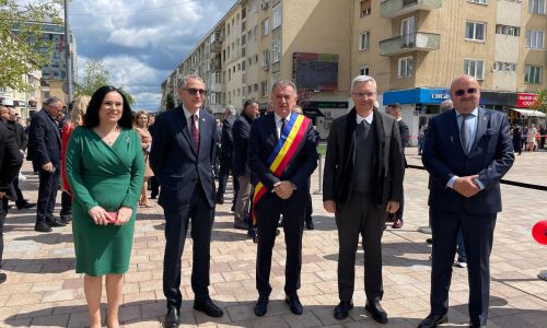 Simona Bucura-Oprescu, ministrul Muncii și Solidarității Sociale, lăudată de ambasadorii care au participat la Simfonia Lalelelor