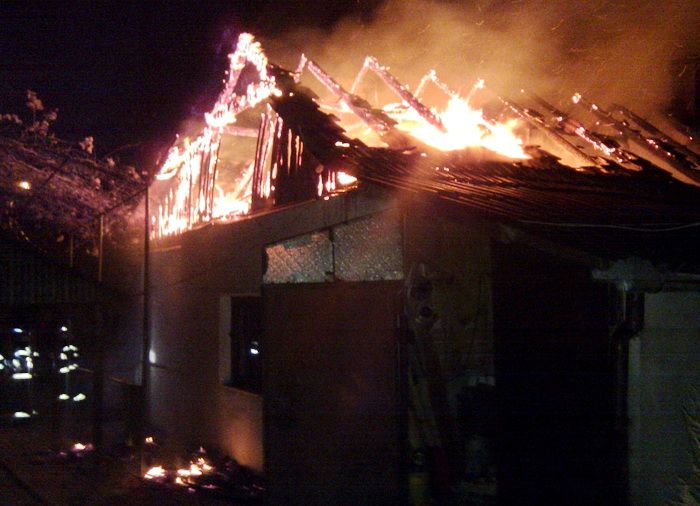 ACUM! INCENDIU la o casă în Argeş