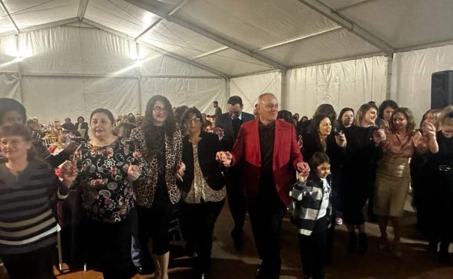 Ion Mînzînă și ministrul Simona Bucura Oprescu, de Ziua Femeii, la Mărăcineni
