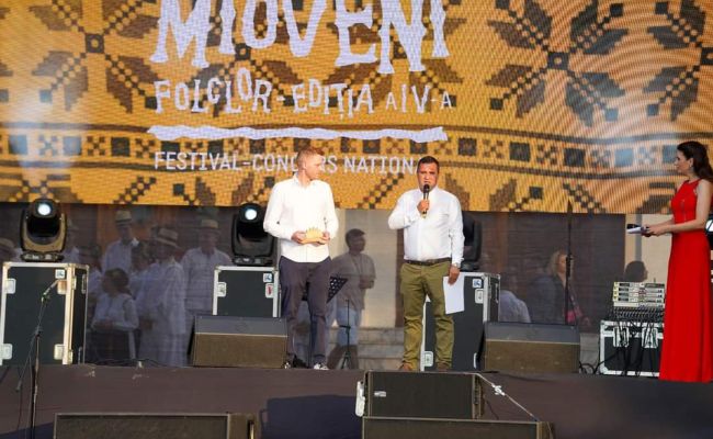 S-a tras cortina peste o nouă ediție a Festivalului de Folclor de la Mioveni