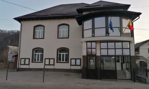 Investiţii în educaţie în comuna Berevoeşti