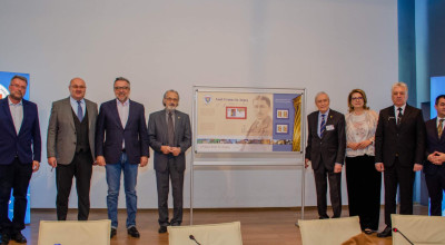 Astăzi a avut loc deschiderea oficială a Simpozionului Internaţional 'URMUZ 140-100'