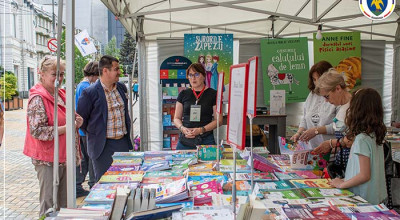 JuniorFest - Târg de carte pentru copii