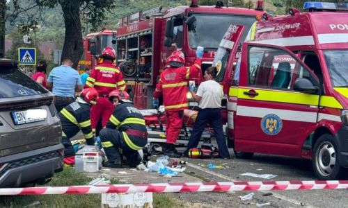 ACUM! Accident GRAV în Argeș! Intervine DESCARCERAREA