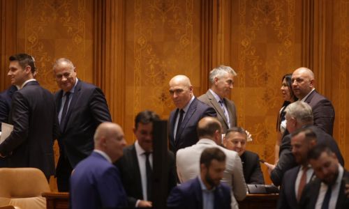 Moțiunea de cenzură împotriva Guvernului Bolojan a PICAT