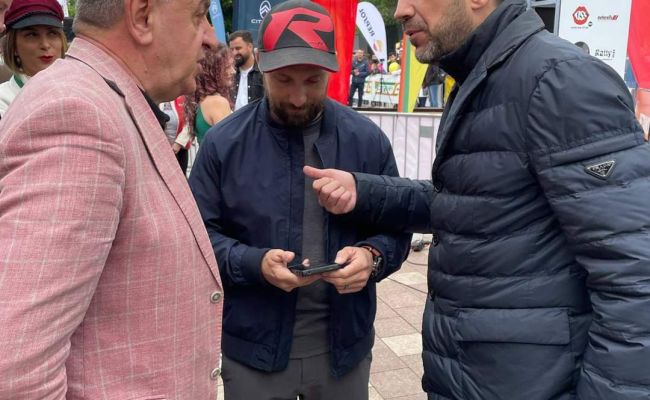 Primarul Cristian Gentea a dat startul festiv în Raliul Argeșului