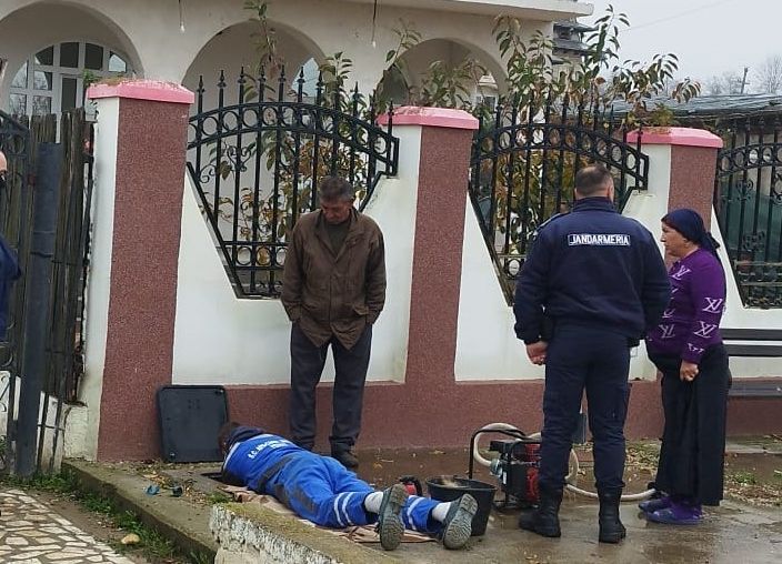 Debranșări de la serviciul de alimentare cu apă în orașul Costești