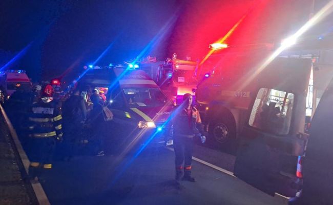 ACUM! Plan ROȘU de intervenție în Argeș! Accident cu 13 victime