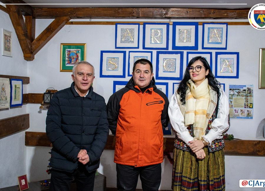 La Muzeul Goleşti a avut loc vernisajul expoziţiei 'Miniaturi de manuscris - Naşterea Domnului Iisus Hristos'