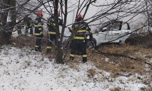 ACUM! Accident cu DOI MORȚI în Pitești! Au MURIT ARȘI în mașină