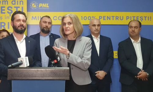 PNL și-a prezentat candidații la Primăria Pitești! Coteț și 3 fantastici sau o floare și 3 grădinari