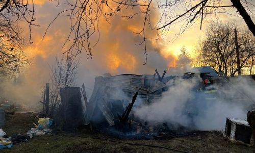 ACUM! INCENDIU în Argeș! Un bărbat a fost ARS