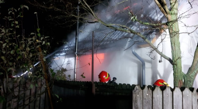ACUM! O casă a luat FOC în Argeș