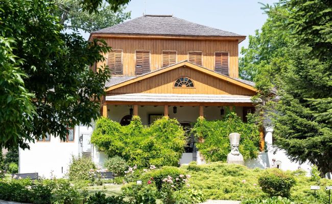 La Muzeul Golești - 53 de monumente tradiționale vor fi reabilitate