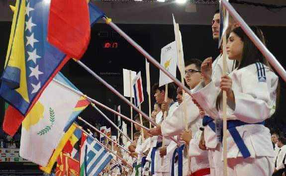 Peste 1000 de sportivi concurează la Pitești Arena! Eveniment de anvergură