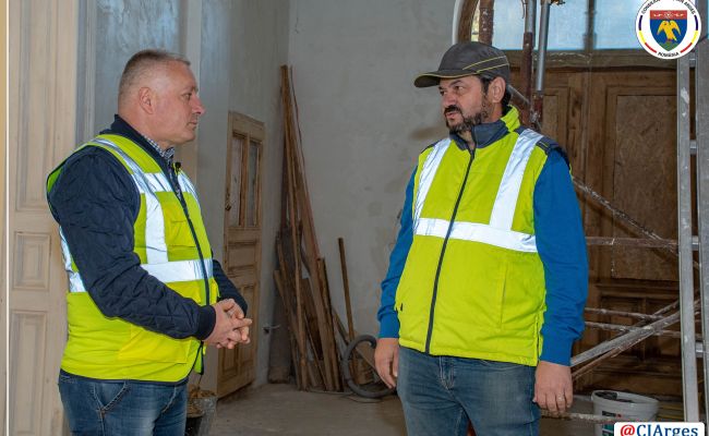 Vor fi prelungite termenele privind executarea lucrărilor de reabilitare ale Muzeului Judeţean şi Galeriei de Artă