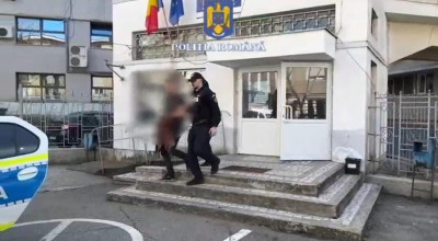 INCENDIU la un service auto din Piteşti! Un bărbat a fost ARESTAT!