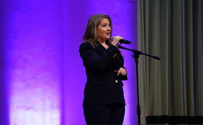 Prefectul Ioana Făcăleață: "La mulți ani, dragi piteșteni"