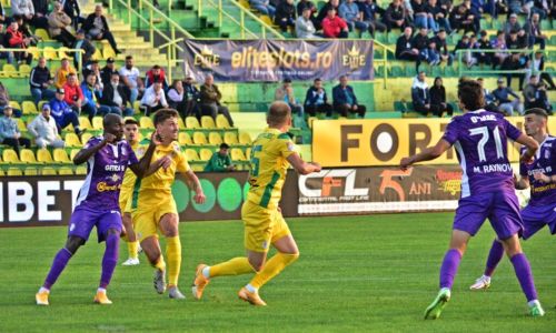 Meciul dintre FC Argeş şi CS Mioveni se va juca în nocturnă
