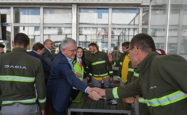 Unul dintre cei mai importanți lideri europeni, în Argeș alături de ministrul Muncii, Simona Bucura-Oprescu, și de președintele Consiliului Județean, Ion Mînzînă!