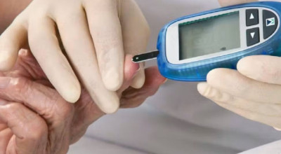 Testare gratuită a glicemiei și măsurarea tensiunii arteriale, la Mioveni
