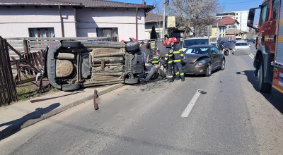 ACUM! Accident cu TREI MAȘINI în Pitești!
