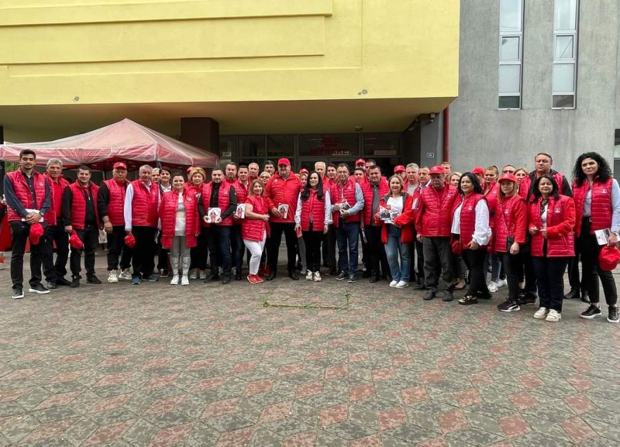 Ion Mînzînă și Simona Bucura-Oprescu, alături de Aurel Costache și echipa puternică pentru Mioveni!