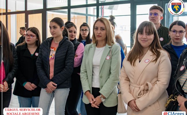 Vicepreședintele Consiliului Județean Argeș, Adrian Bughiu, la deschiderea Târgului Serviciilor Sociale Argeșene