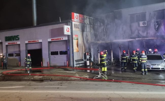 ACUM! Incendiu în Pitești!
