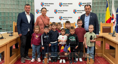 Preșcolarii de la Grădinița „Tic-Pitic” au vizitat Primăria Orașului Mioveni