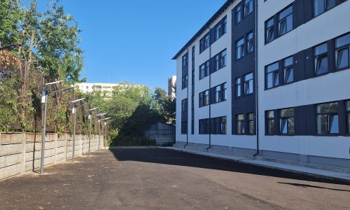 În Pitești a fost amenajată o clădire cu locuințe sociale moderne